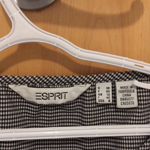 Esprit paid button down top - Picture 2 of 3